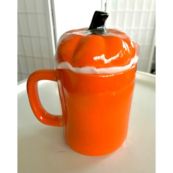 Rae Dunn Halloween Pumpkin Mug w/ Lid “Spooky” Jack-O-Lantern Orange Ceramic NEW - Picture 3 of 6